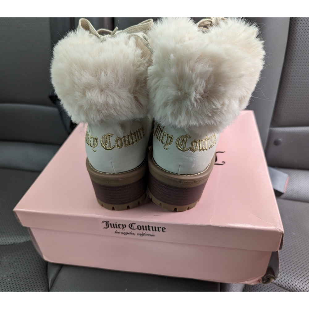 🔒SOLD🔒 Juicy Couture | Indulgence White & Gold Hiking Boots | GUC - Picture 6 of 9